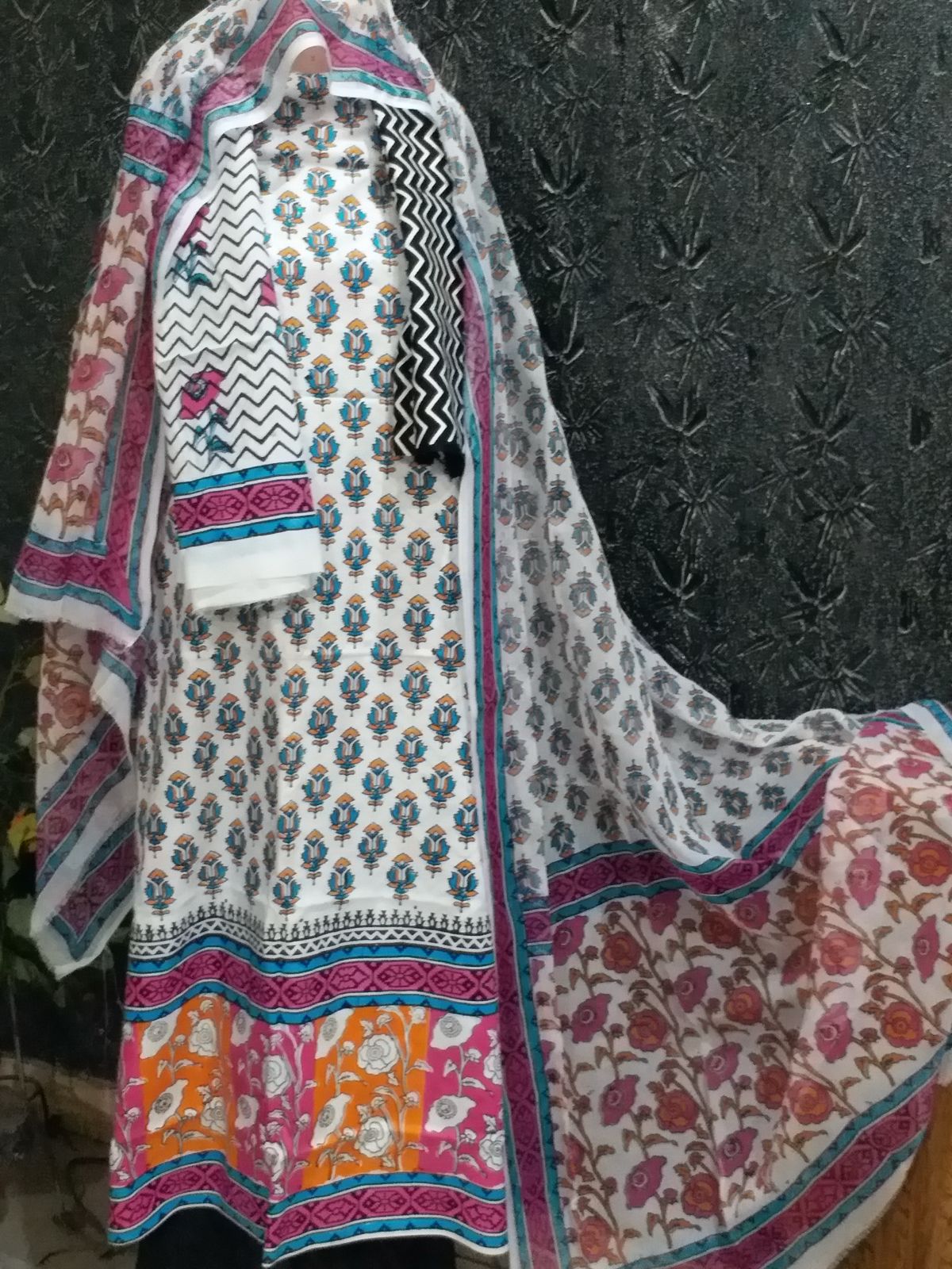 Premium 3-Piece Unstitched Floral Block Print Fine Lawn Suit | Free Delivery