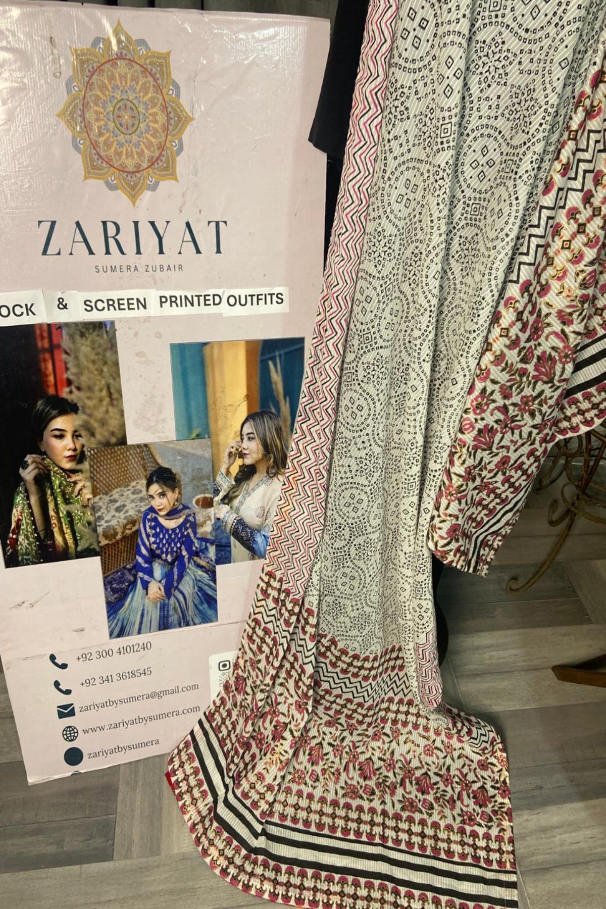 Handmade Block Print Dooria Lawn Dupatta by Zariyat by Sumera – Full View